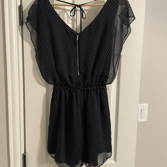 Giani Bini polka dot zip up romper Navy and white sheer and silk lining - Picture 5 of 6
